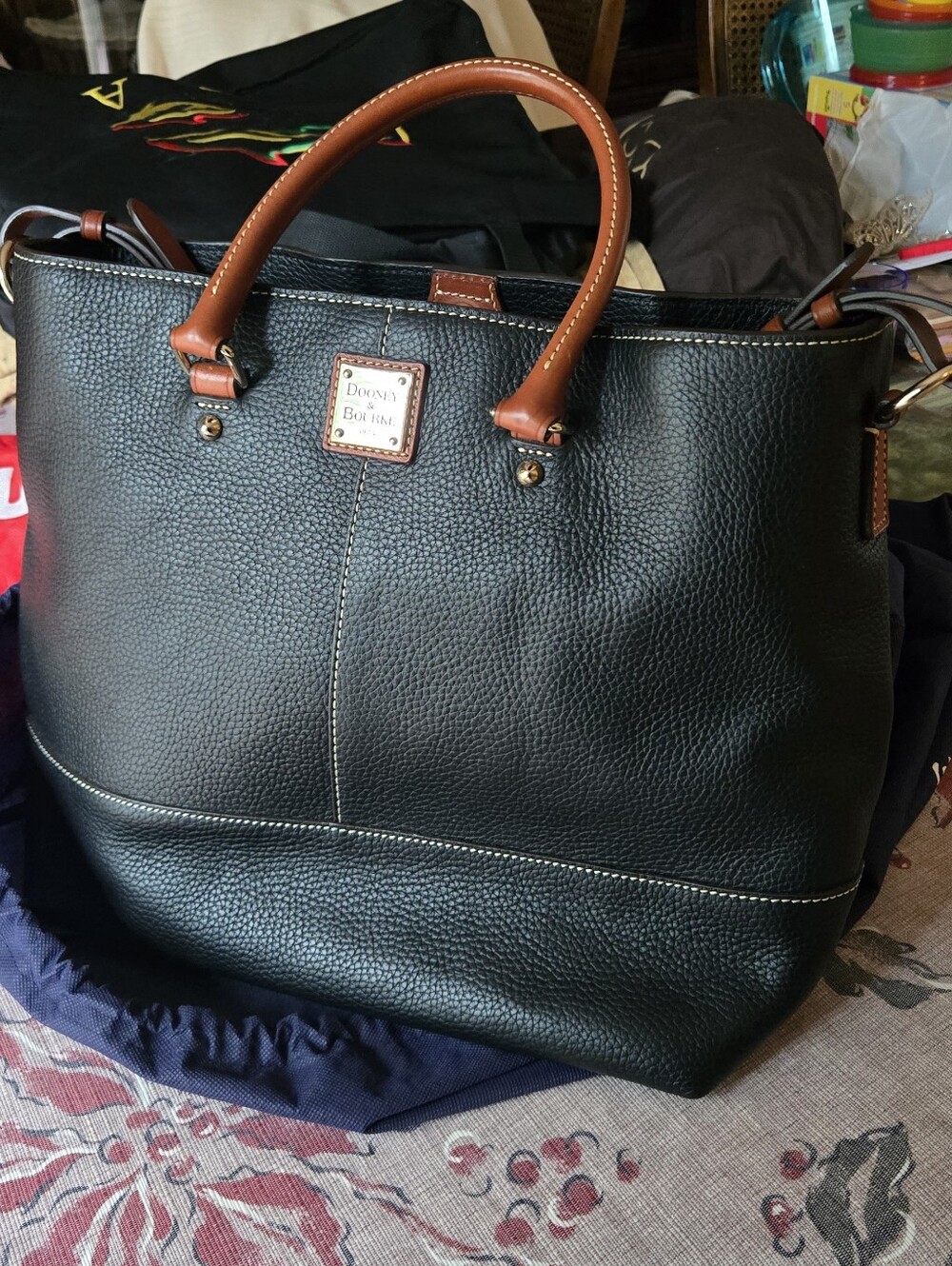 NWOT Dooney & Bourke Pebbled Leather